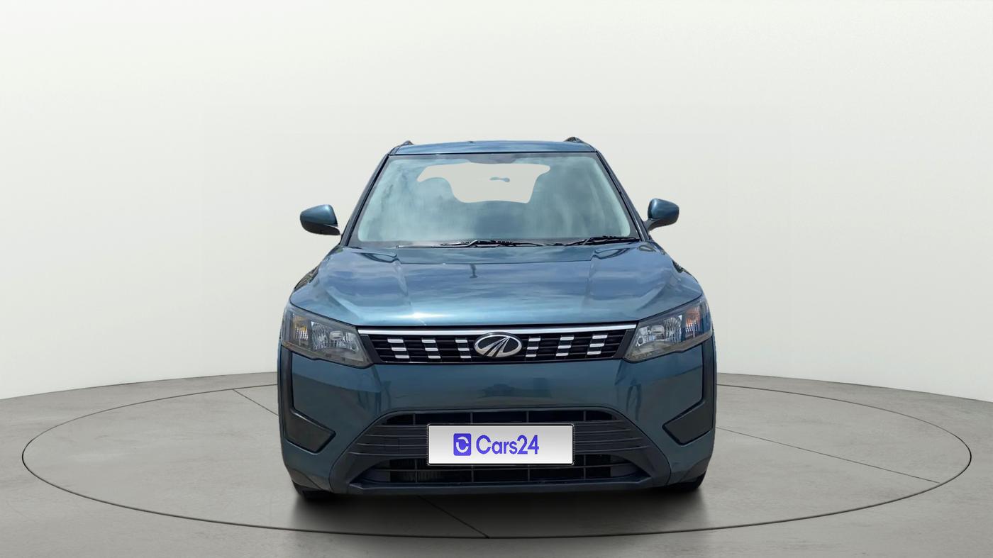 2020 Mahindra XUV300 W6 1.5 DIESEL AMT, Diesel, Automatic, 83,723 km, Front