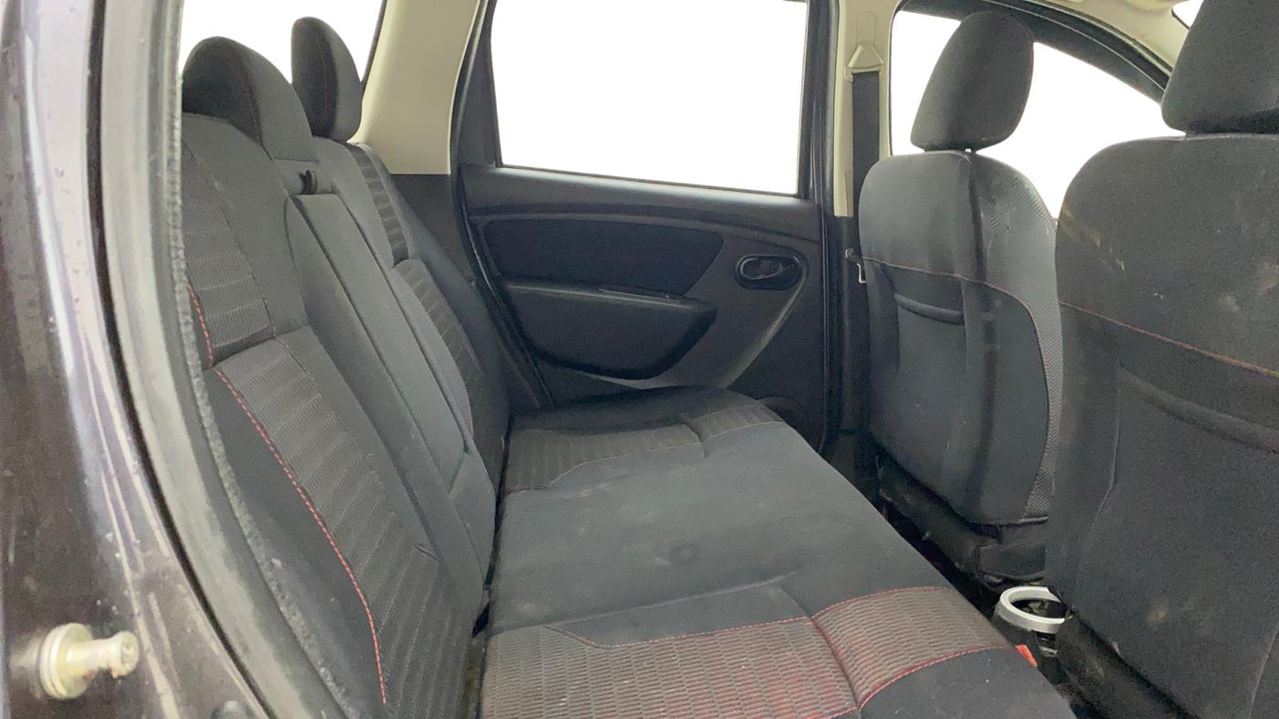2018 Renault Duster 85 PS RXS MT DIESEL, Diesel, Manual, 1,00,027 km, Right Side Rear Door Cabin
