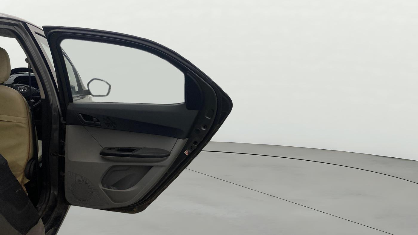 2022 Tata Tiago XT PETROL, Petrol, Manual, 1,22,275 km, RHS Rear Door