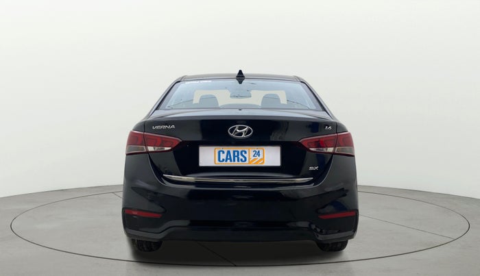 2019 Hyundai Verna 1.6 VTVT SX, Petrol, Manual, 1,27,690 km, Back/Rear