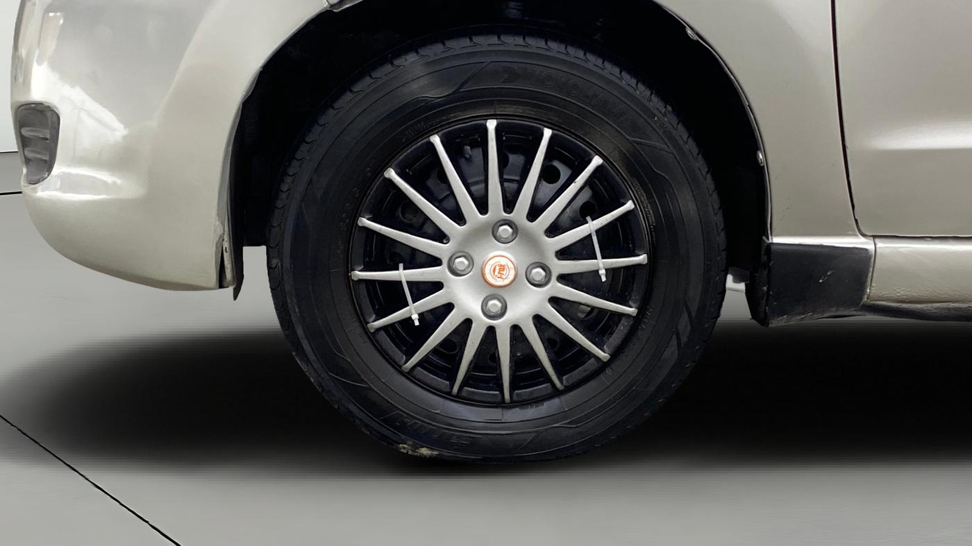 2013 Maruti A Star VXI, Petrol, Manual, 72,028 km, Left Front Wheel