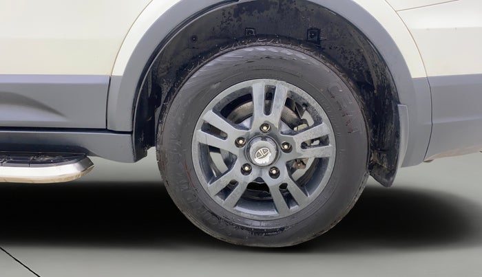 2019 Tata Hexa XT 4X4 7 STR, Diesel, Manual, 30,376 km, Left Rear Wheel