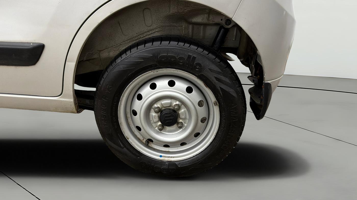 2015 Maruti Wagon R 1.0 LXI, Petrol, Manual, 60,380 km, Left Rear Wheel