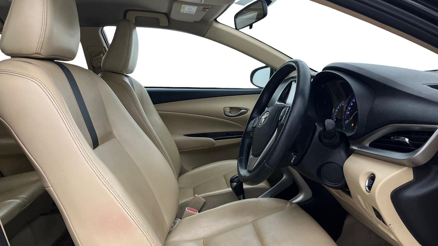 2021 Toyota YARIS V CVT, Petrol, Automatic, 1,07,004 km, Right Side Front Door Cabin