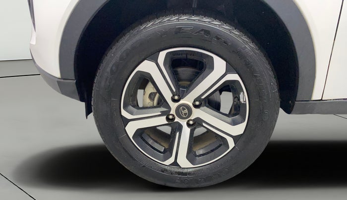 2023 Tata NEXON XZA PLUS (L), Petrol, Automatic, 8,034 km, Left Front Wheel