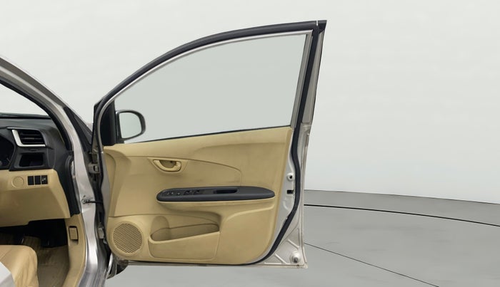 2016 Honda Amaze 1.2L I-VTEC S, Petrol, Manual, 56,855 km, RHS Front Door