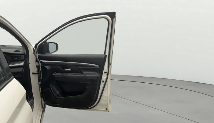 2022 Maruti XL6 ZETA MT, Petrol, Manual, 85,729 km, RHS Front Door