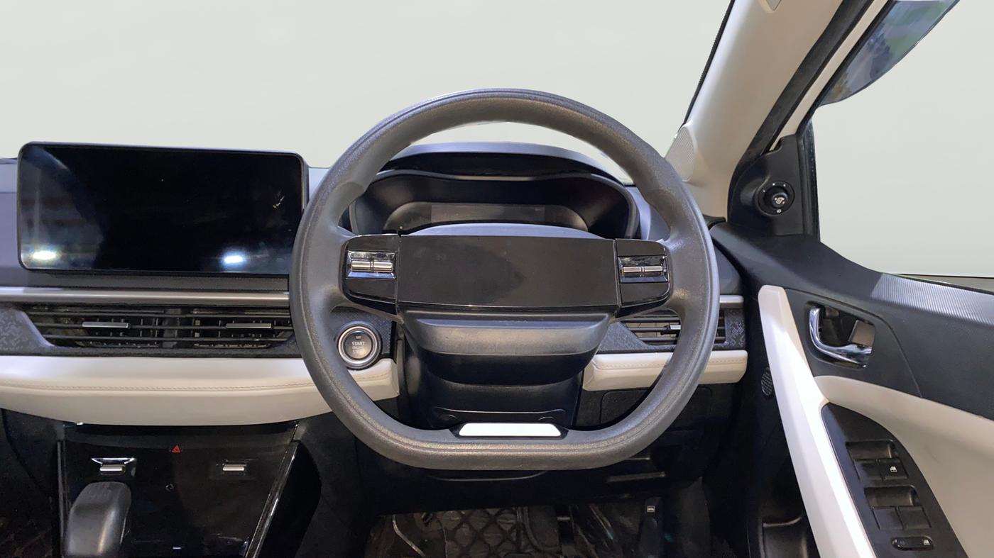 2023 Tata NEXON CREATIVE PLUS S 1.2 REVOTRON 6 MT, Petrol, Manual, 34,726 km, Steering Wheel Close Up