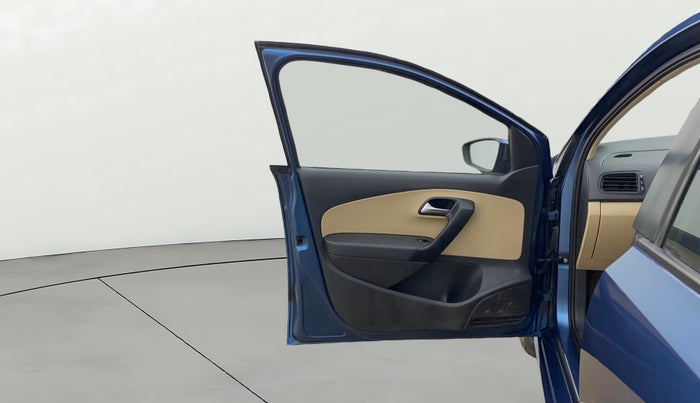 2017 Volkswagen Ameo COMFORTLINE 1.2L, Petrol, Manual, 1,22,241 km, LHS Front Door