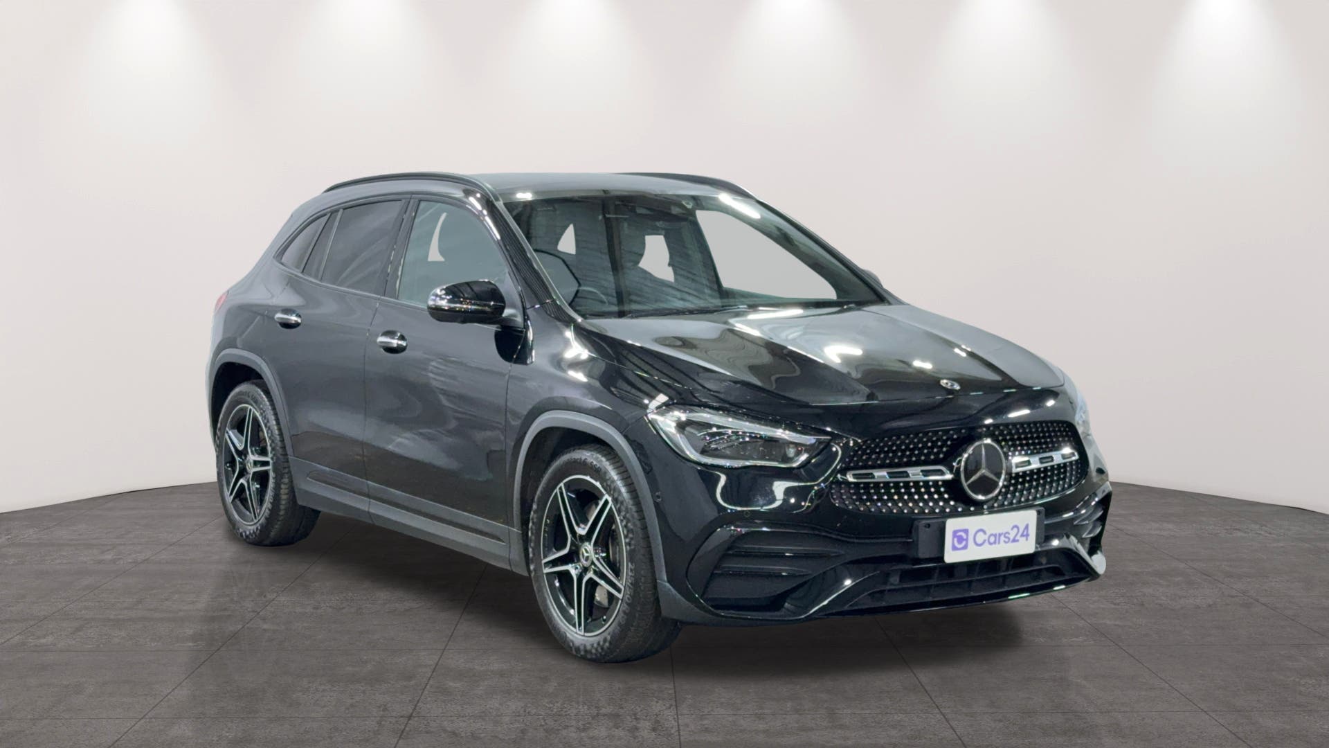Mercedes-benz GLA image
