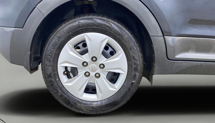 2017 Hyundai Creta E PLUS 1.6 PETROL, Petrol, Manual, 62,300 km, Right Rear Wheel