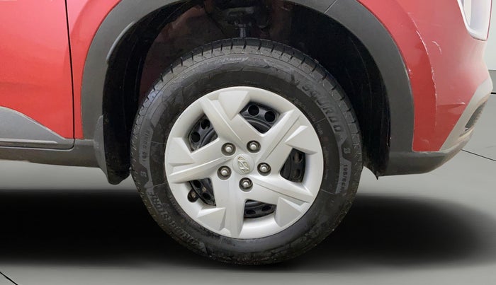 2021 Hyundai VENUE S 1.2, Petrol, Manual, 51,151 km, Right Front Wheel