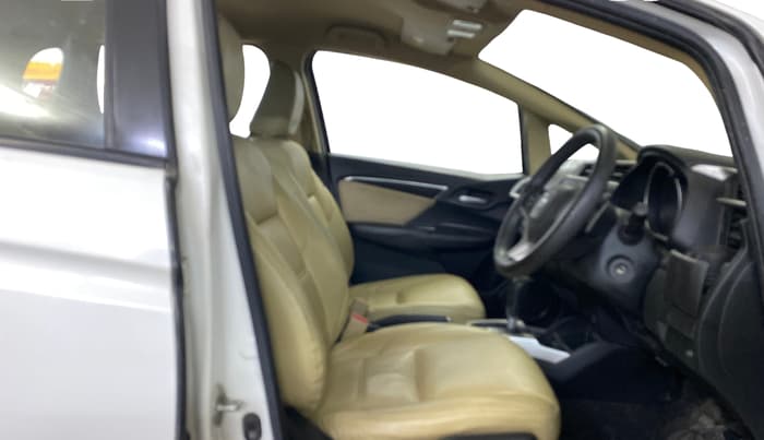 2016 Honda Jazz 1.2L I-VTEC V AT, Petrol, Automatic, 73,272 km, Right Side Front Door Cabin