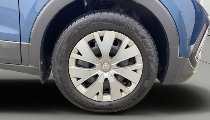 2024 Volkswagen TAIGUN COMFORTLINE 1.0 TSI MT, Petrol, Manual, 6,835 km, Right Front Wheel