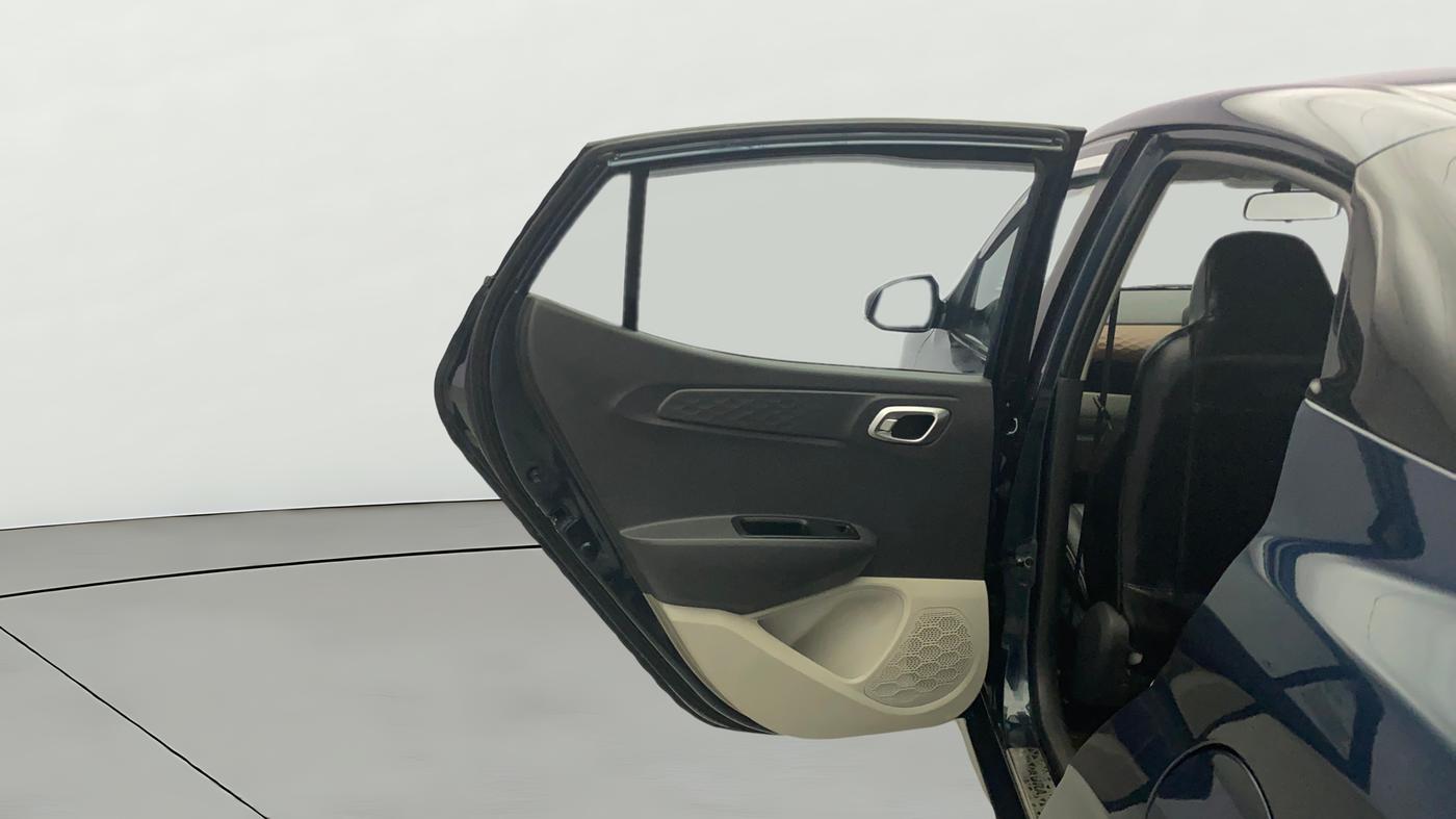 2022 Hyundai AURA SX 1.2 CNG, CNG, Manual, 1,21,535 km, LHS Rear Door