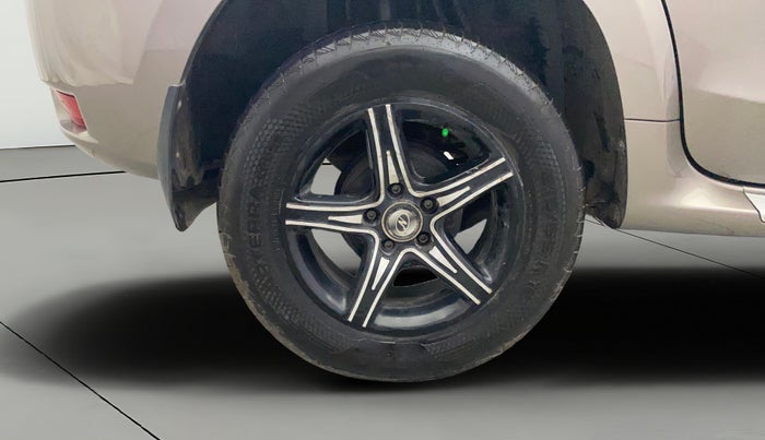 2015 Nissan Terrano XL (P), Petrol, Manual, 32,657 km, Right Rear Wheel