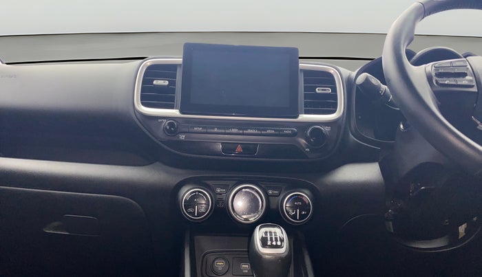 2020 Hyundai VENUE SX 1.0 TURBO, Petrol, Manual, 45,228 km, Air Conditioner