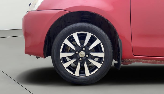 2016 Toyota Etios Liva V, Petrol, Manual, 37,689 km, Left Front Wheel