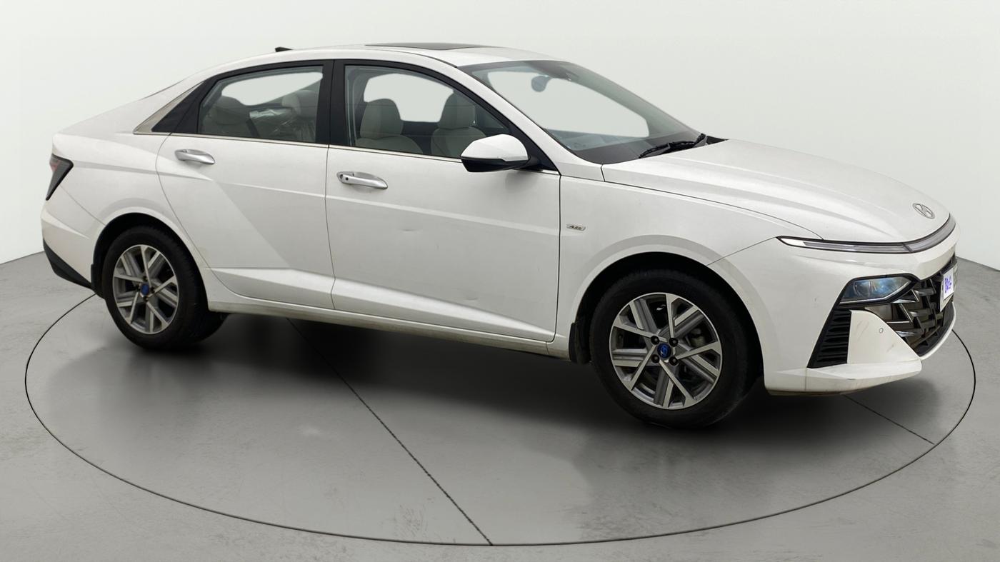 2024 Hyundai Verna SX(O) 1.5 MPI IVT , Petrol, Automatic, 9,034 km, Right Front Diagonal