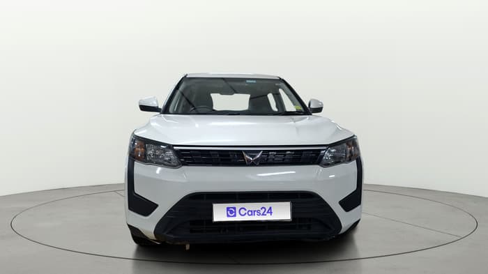 2023 Mahindra XUV300 W4 1.2 PETROL, Petrol, Manual, 94,118 km, Front