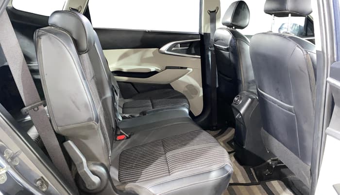 2022 KIA CARENS PRESTIGE 1.5 PETROL 7 STR, Petrol, Manual, 50,387 km, Right Side Rear Door Cabin