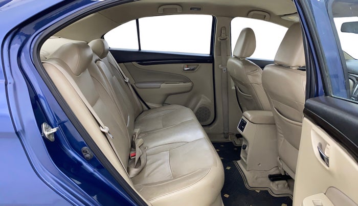 2017 Maruti Ciaz ALPHA 1.4 PETROL, Petrol, Manual, 1,20,798 km, Right Side Rear Door Cabin