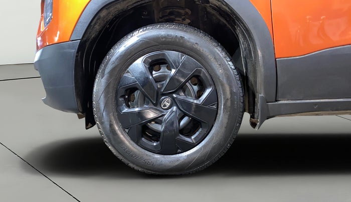 2022 Tata PUNCH ADVENTURE MT, Petrol, Manual, 15,155 km, Left Front Wheel