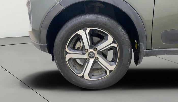 2021 Tata NEXON XZA PLUS PETROL, Petrol, Automatic, 54,011 km, Left Front Wheel