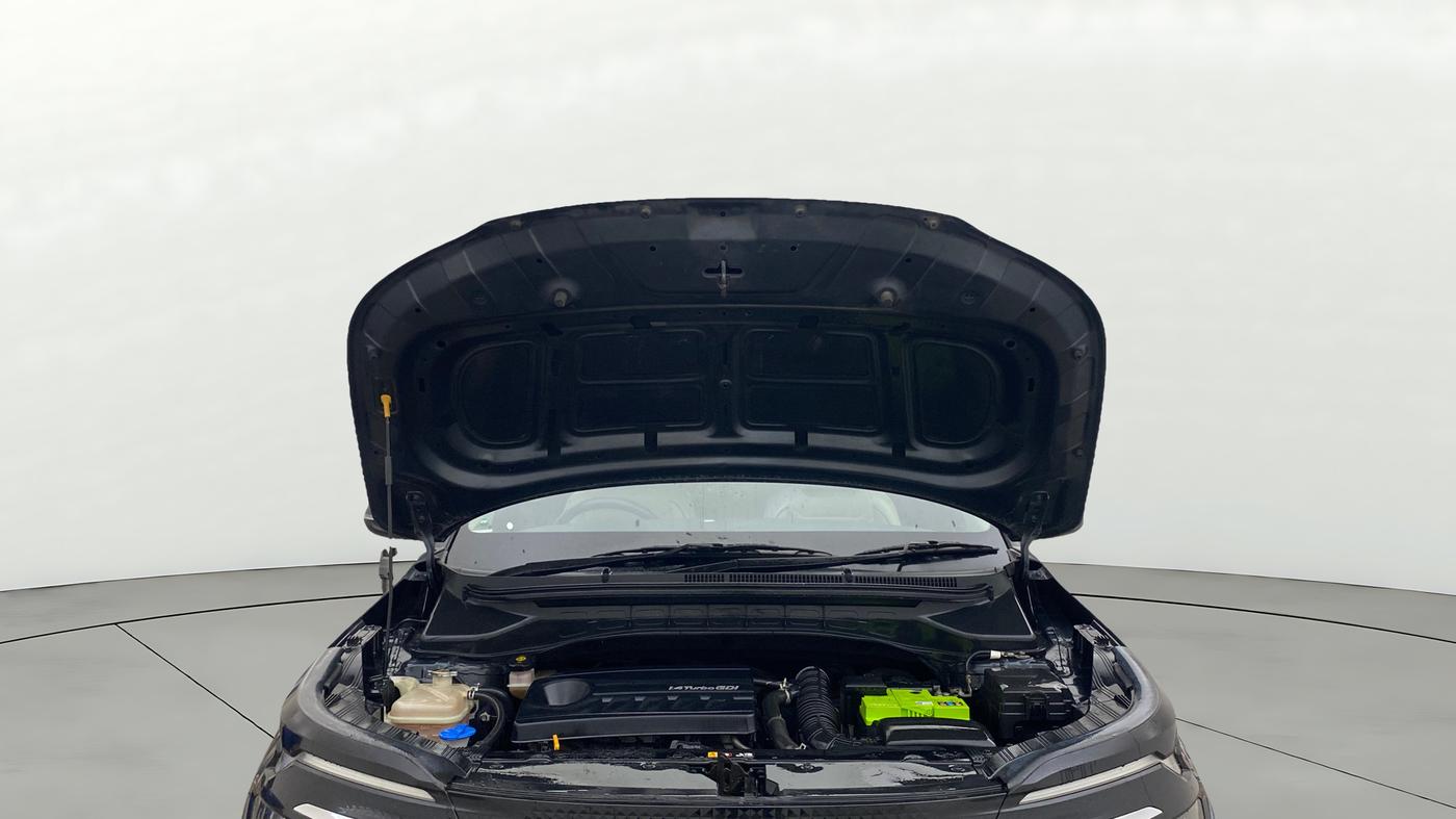 2022 KIA CARENS LUXURY PLUS 1.4 PETROL 7 STR, Petrol, Manual, 61,668 km, Open Bonet