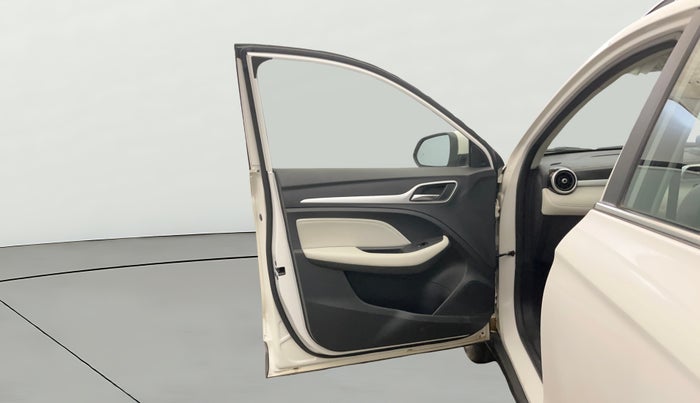 2023 MG ASTOR SHARP 1.5 CVT, Petrol, Automatic, 48,521 km, LHS Front Door