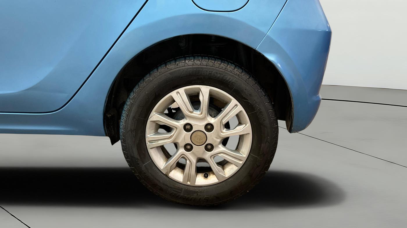 2017 Tata Tiago XZ PETROL, Petrol, Manual, 73,487 km, Left Rear Wheel