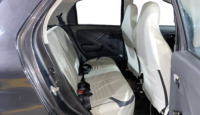 2024 Maruti Alto K10 LXi(O), Petrol, Manual, 4,333 km, Right Side Rear Door Cabin