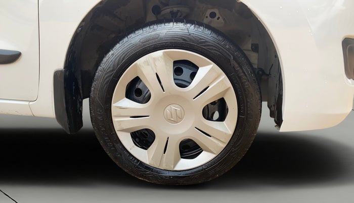 2015 Maruti Wagon R 1.0 VXI, Petrol, Manual, 29,005 km, Right Front Wheel
