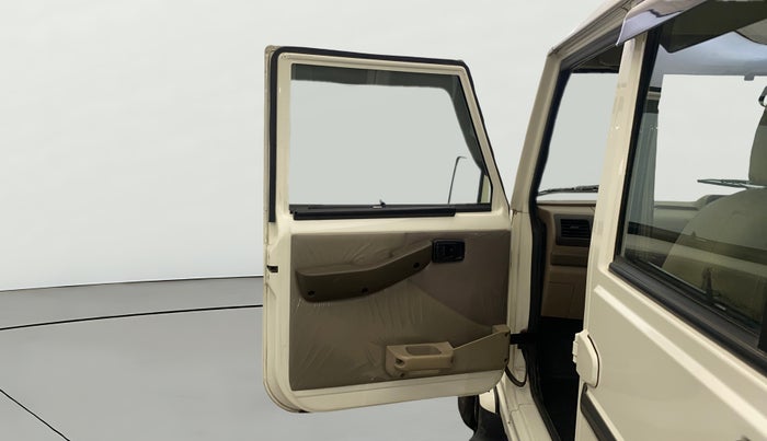 2023 Mahindra Bolero B6, Diesel, Manual, 29,109 km, LHS Front Door