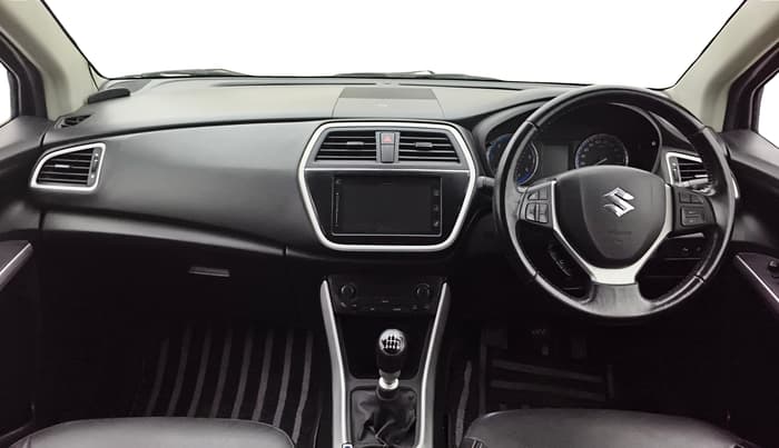 2015 Maruti S Cross ALPHA 1.6, Diesel, Manual, 54,852 km, Dashboard