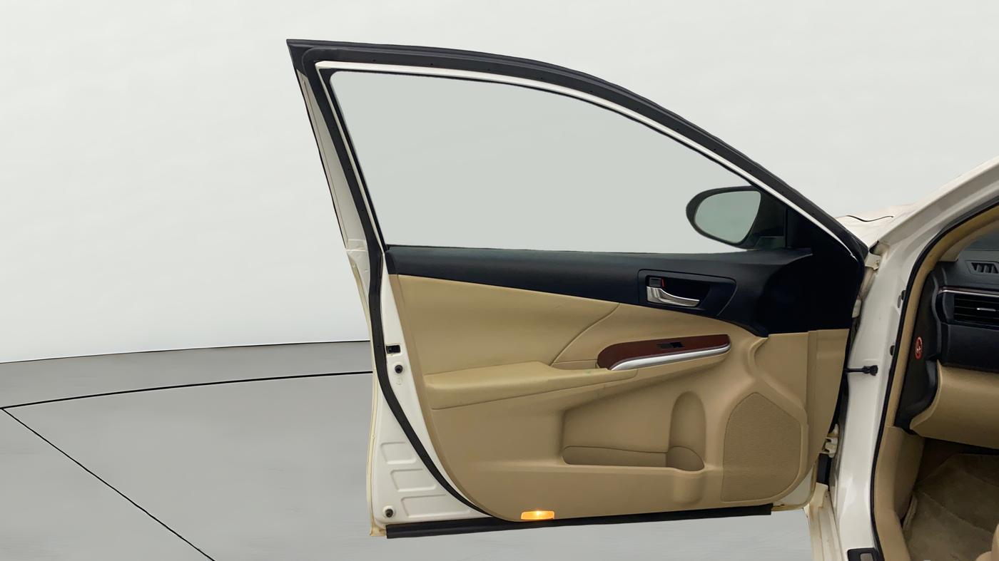 2012 Toyota Camry 2.5L AT, Petrol, Automatic, 67,081 km, LHS Front Door