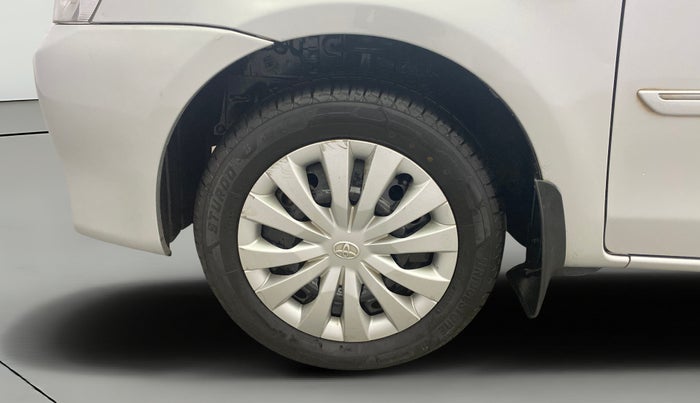 2013 Toyota Etios G, Petrol, Manual, 48,919 km, Left Front Wheel