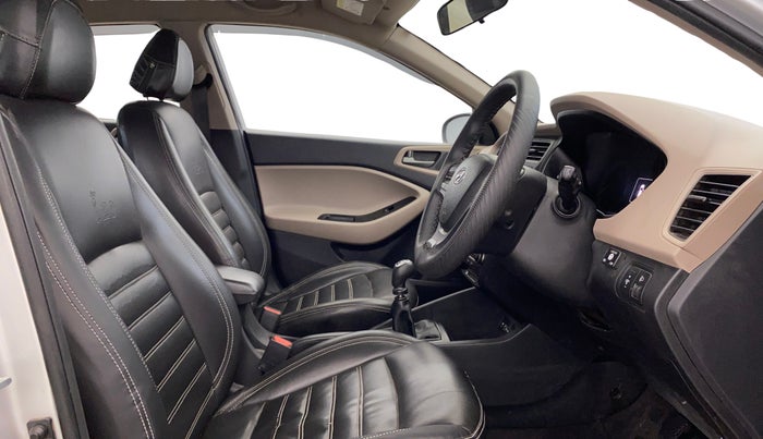 2016 Hyundai Elite i20 ASTA 1.2 (O), CNG, Manual, 47,472 km, Right Side Front Door Cabin