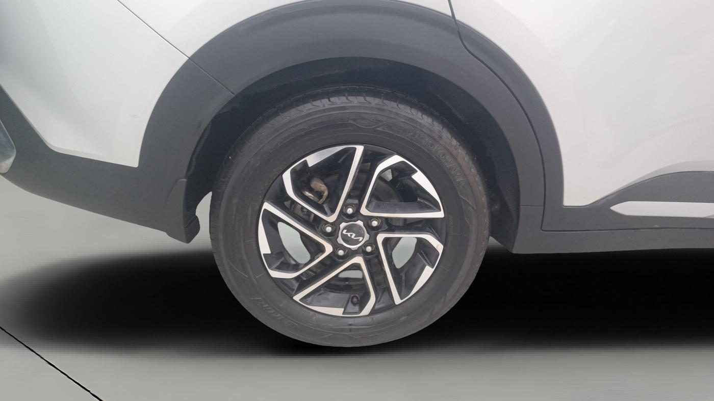 2024 KIA CARENS Luxury Plus 1.5 Turbo Petrol DCT 7 STR, Petrol, Automatic, 72,776 km, Right Rear Wheel