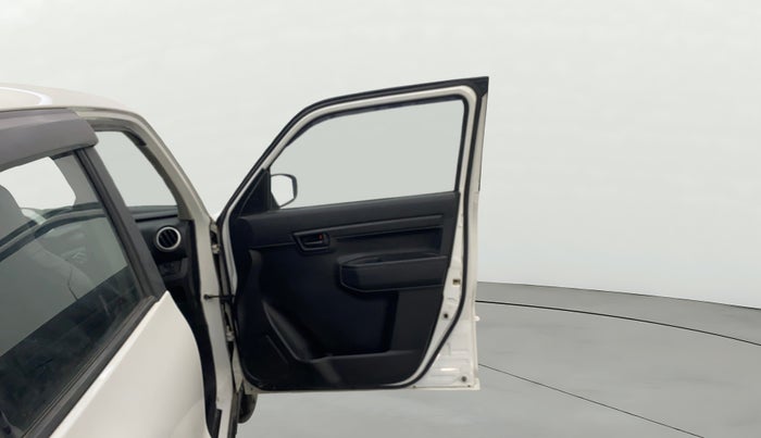 2022 Maruti S PRESSO VXI+, Petrol, Manual, 23,398 km, RHS Front Door