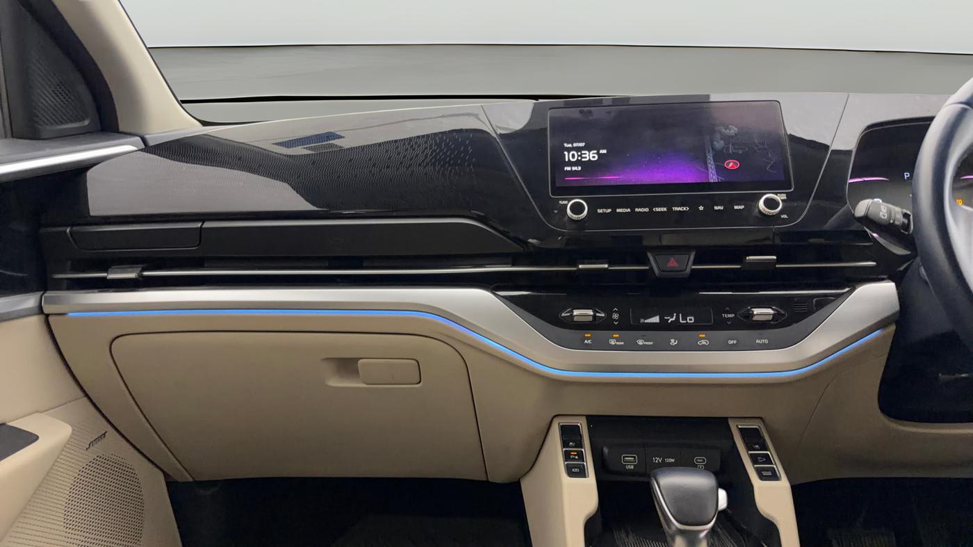2023 KIA CARENS LUXURY PLUS 1.5 TURBO PETROL DCT 7 STR, Petrol, Automatic, 20,601 km, Air Conditioner