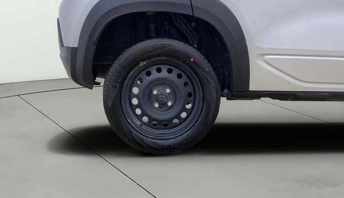 2024 Renault Kiger RXE MT, Petrol, Manual, 677 km, Right Rear Wheel