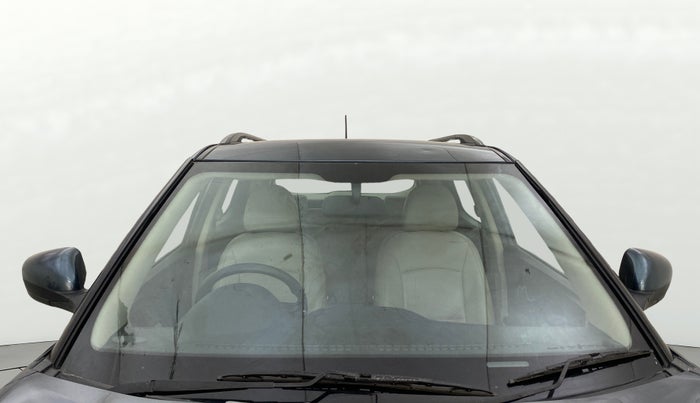 2021 Mahindra XUV300 W6 1.2 PETROL AMT, Petrol, Automatic, 19,551 km, Front Windshield