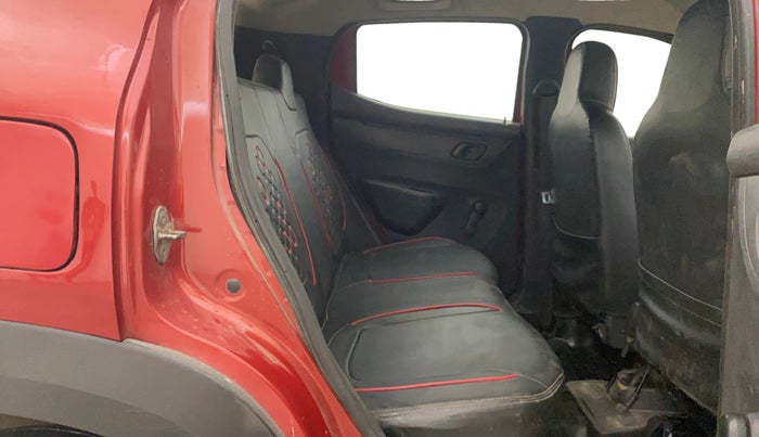 2016 Renault Kwid RXT 0.8, Petrol, Manual, 85,403 km, Right Side Rear Door Cabin