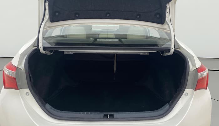 2015 Toyota Corolla Altis G PETROL, Petrol, Manual, 40,659 km, Boot Open Zoomed View