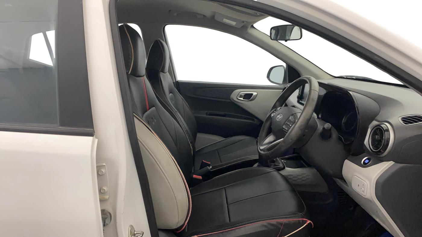 2024 Hyundai GRAND I10 NIOS ASTA 1.2 KAPPA VTVT, Petrol, Manual, 24,272 km, Right Side Front Door Cabin