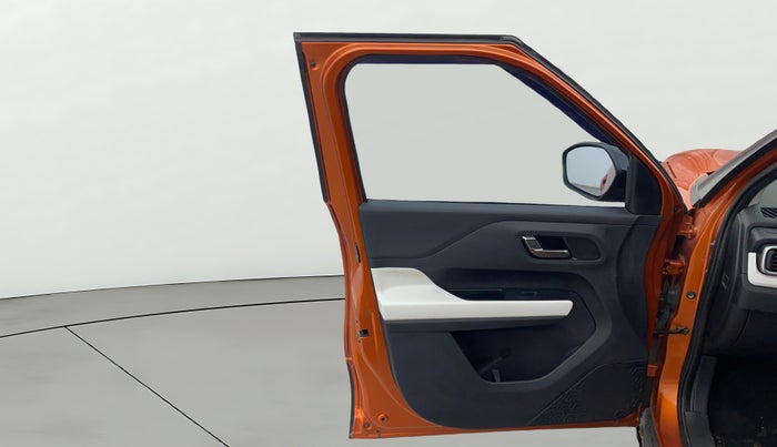 2022 Tata PUNCH CREATIVE  MT, Petrol, Manual, 28,283 km, LHS Front Door