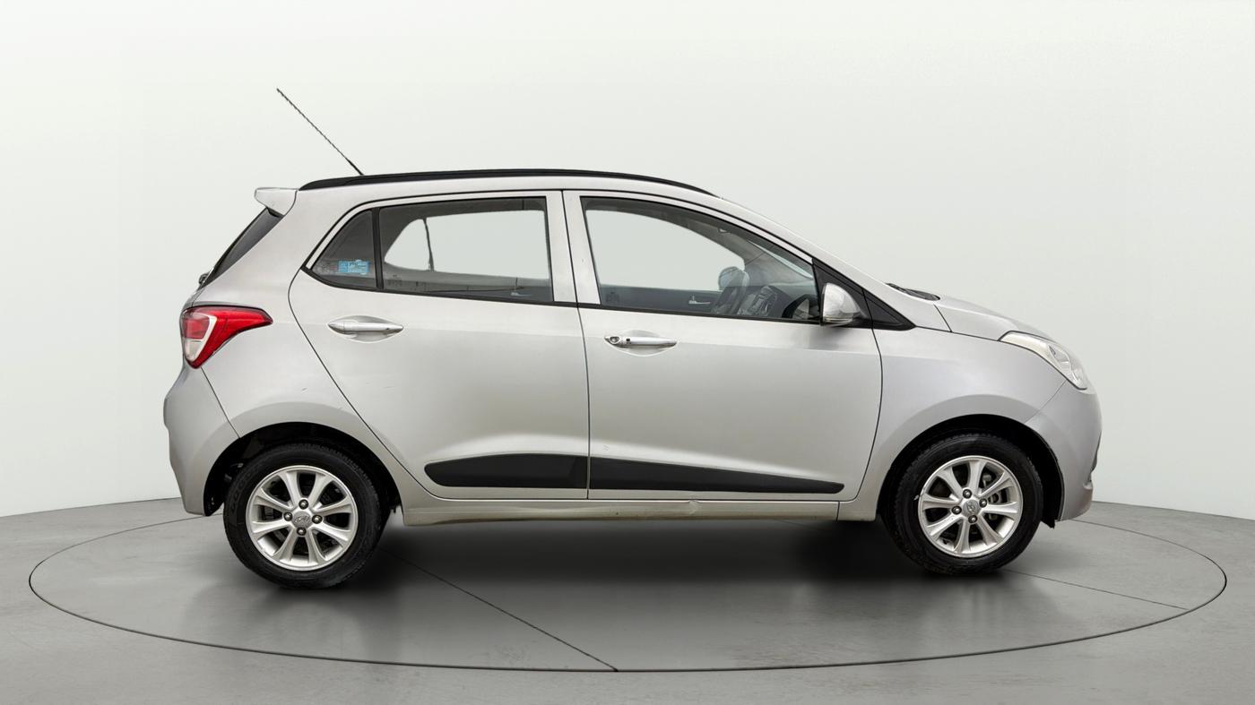 2016 Hyundai Grand i10 ASTA AT 1.2 KAPPA VTVT, Petrol, Automatic, 65,031 km, Right Side View