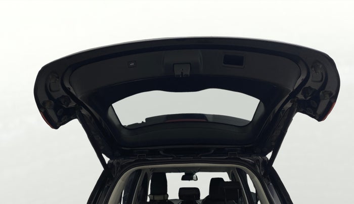 2019 MG HECTOR SHARP 2.0 DIESEL, Diesel, Manual, 1,22,590 km, Boot Door Open