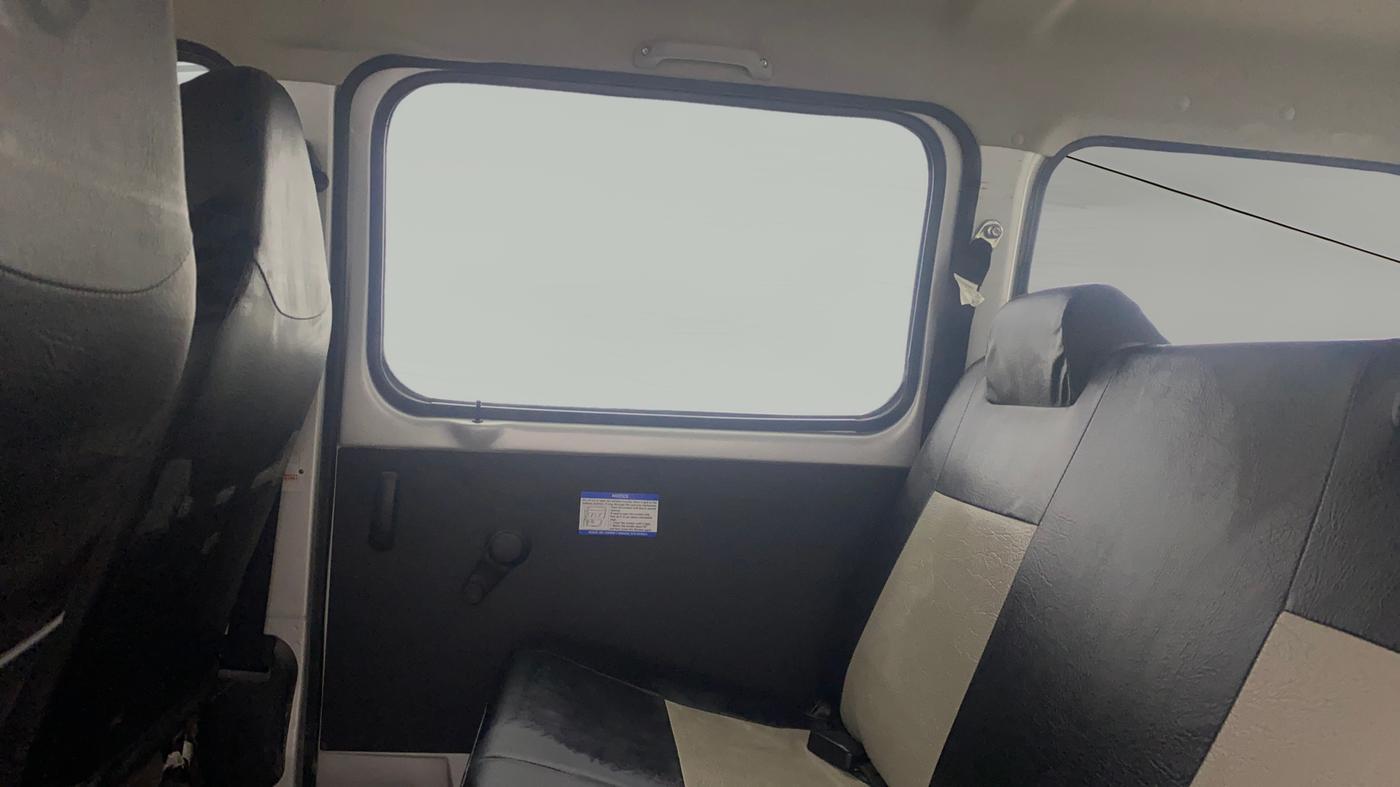 2023 Maruti Eeco 5 STR AC, Petrol, Manual, 6,694 km, RHS Rear Door
